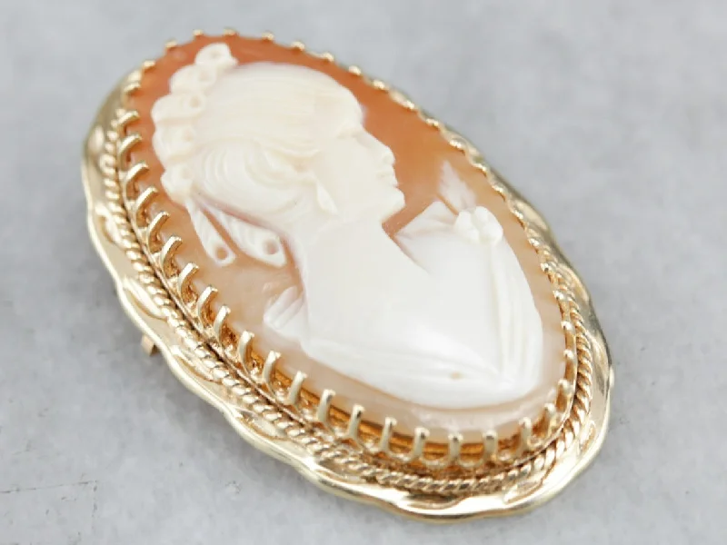 Stylish Brooch For Ladies Wear-Vintage Cameo Brooch or Pendant