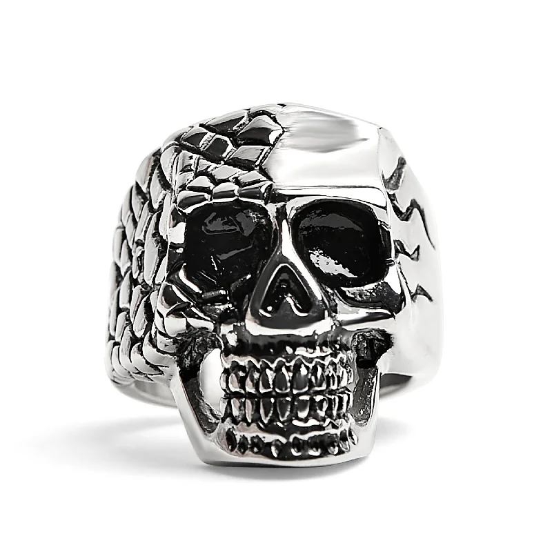 Modern Diamond Rings For Engagement-Detailed Cracking Skull Stainless Steel Ring / SCR4081