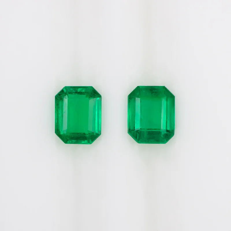 Large Gold Earrings For Bold Fashion-0.67ct NATURAL EMERALD PAIR STUD EARRINGS EMERALD SHAPE STEP CUT LOOSE ACCENTS